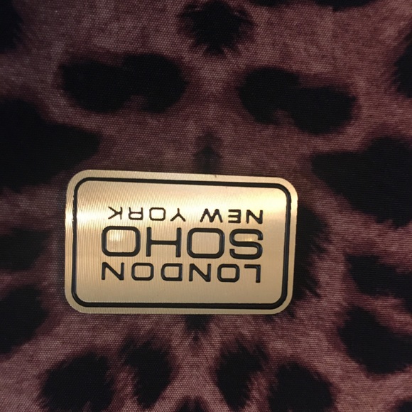 Makeup bag - Picture 1 of 3